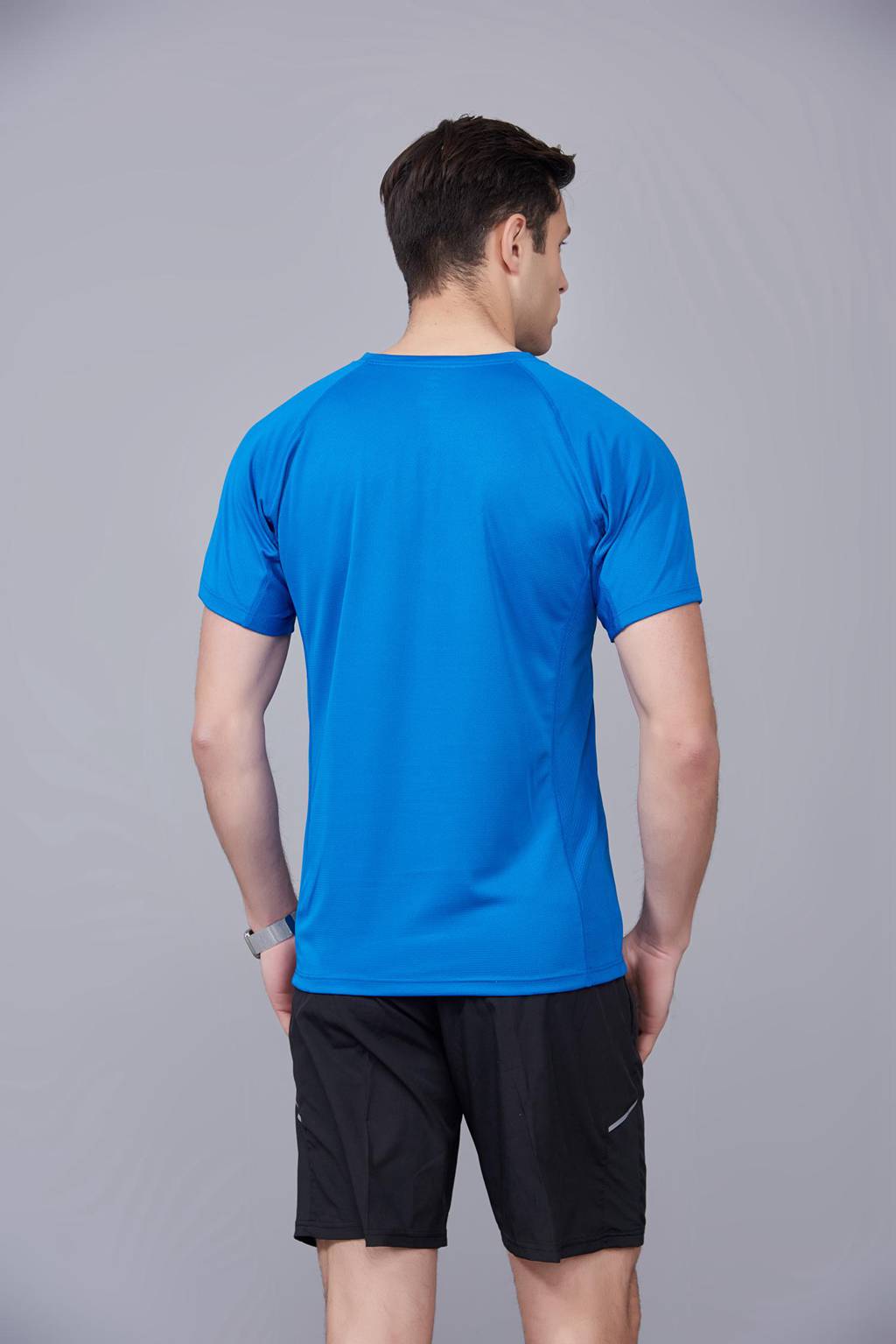 修身運(yùn)動(dòng)短袖 舒適透氣跑步訓(xùn)練速干T恤-寶藍(lán)色