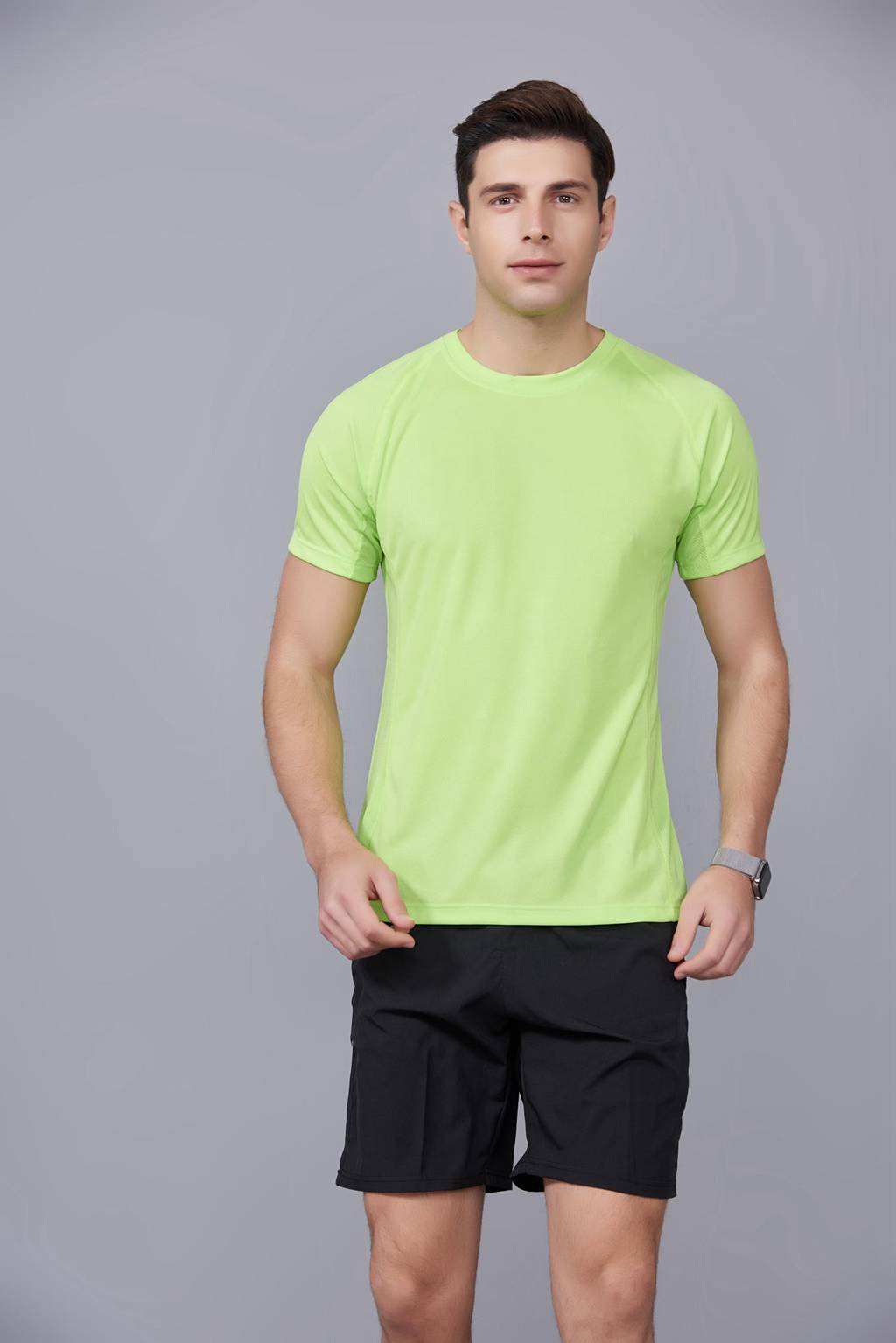 修身運(yùn)動短袖 舒適透氣跑步訓(xùn)練速干T恤-果綠色