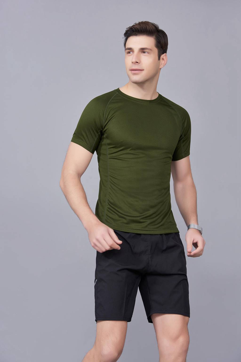 修身運(yùn)動(dòng)短袖 舒適透氣跑步訓(xùn)練速干T恤-軍紅色