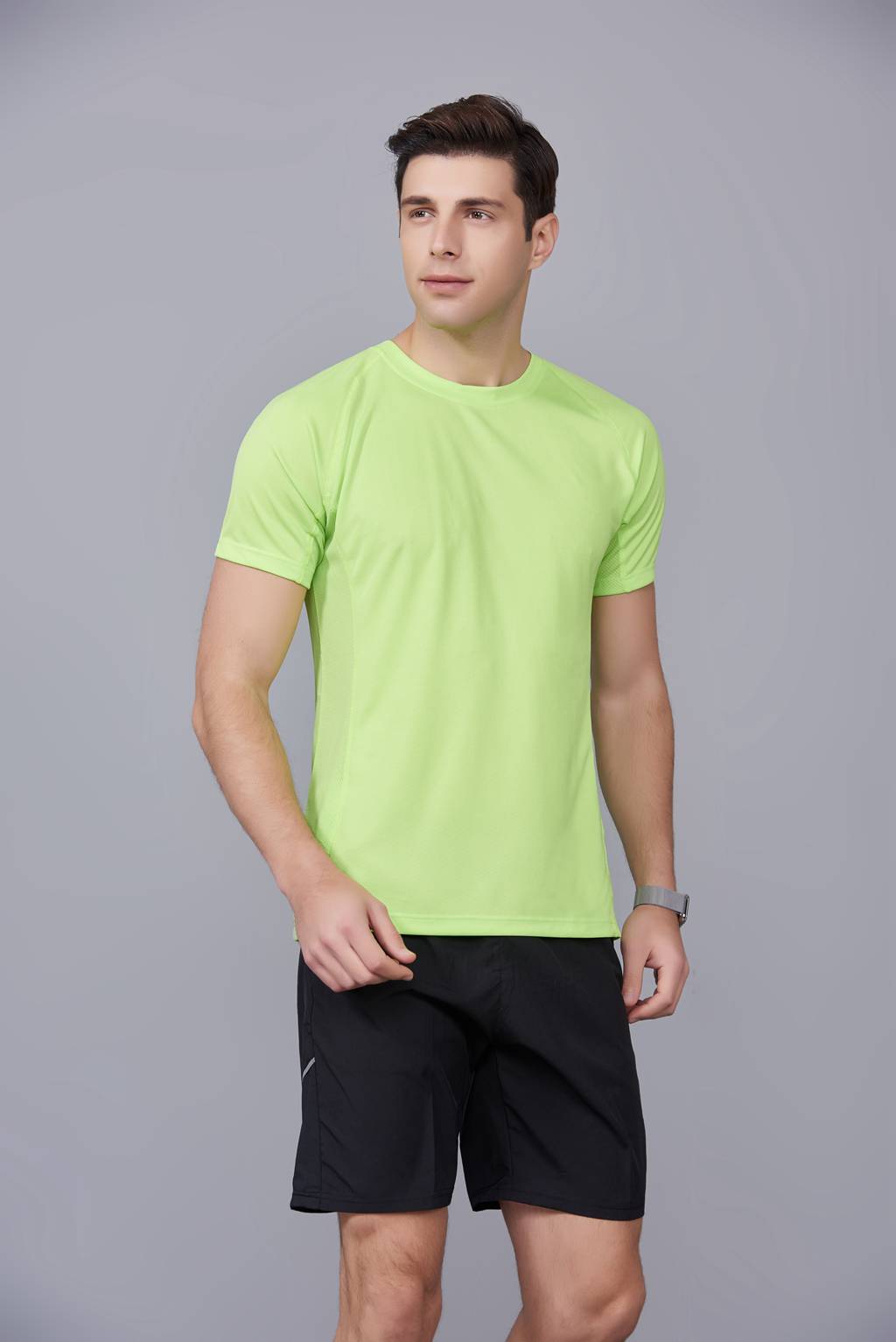 純色T恤  簡約大方經(jīng)典時尚  果綠色