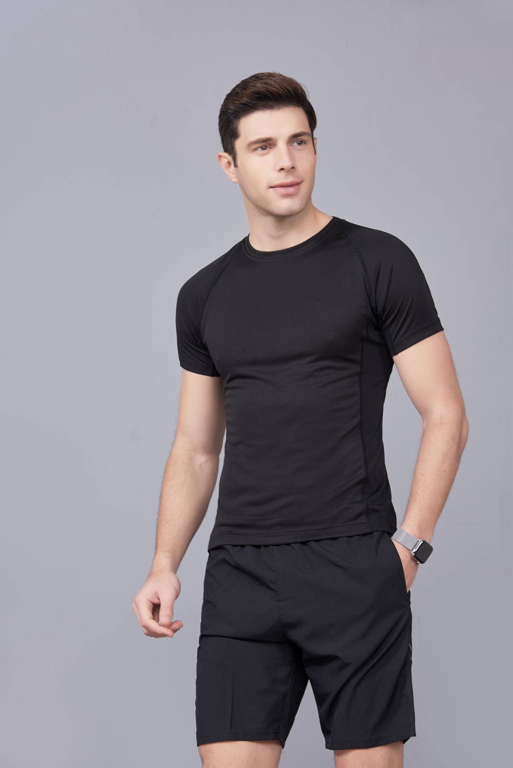 純色T恤  簡(jiǎn)約大方經(jīng)典時(shí)尚  黑色