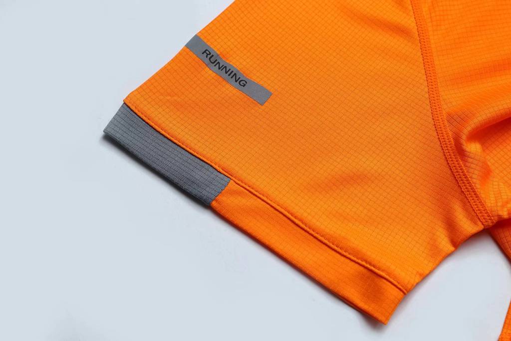 春夏新品 圓領(lǐng)短袖T恤 時(shí)尚運(yùn)動(dòng)文化衫 細(xì)節(jié)展示與尺碼表