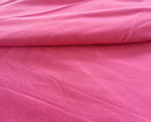 四面彈是什么面料？四面彈面料穿起來(lái)熱嗎？