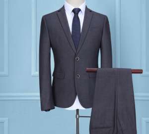 團(tuán)隊(duì)統(tǒng)一訂做服裝時(shí)容易忽視的細(xì)節(jié)有哪些?